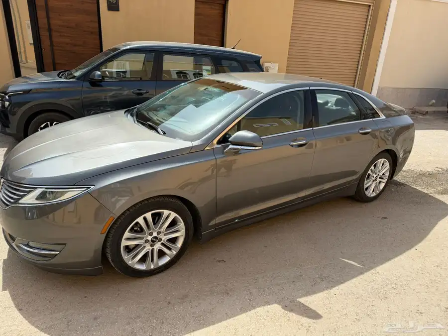 لينكولن MKZ 4