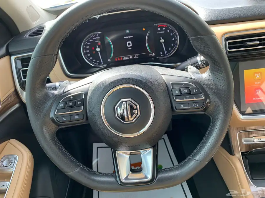 MG 2020 رمادي نظيف اعلى فئة RX8 15