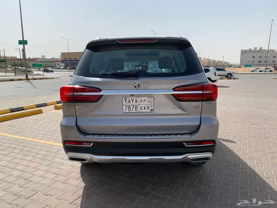 MG 2020 رمادي نظيف اعلى فئة RX8 4
