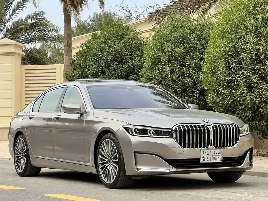 بي ام دبليو 730Li موديل 2022 بحالة الوكاله 1