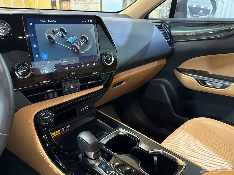 لكزس - NX350 h - 2025 - سعودي - ممشى 4K ( بحالة الوكالة ) 7