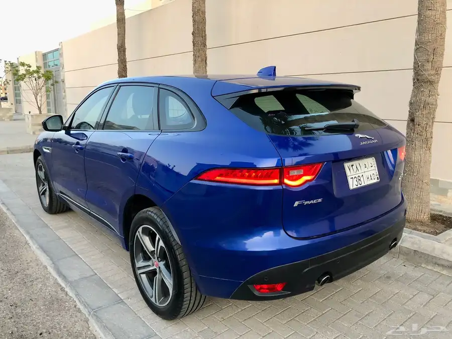 جاكوار F pace R sport 2018 3
