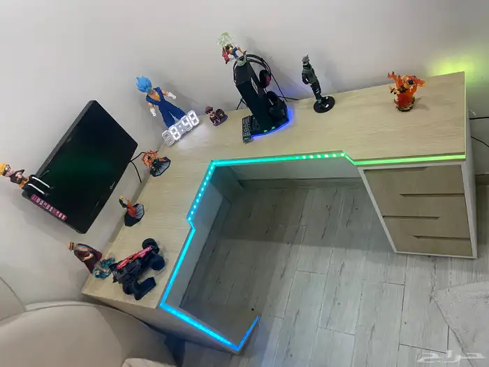 طاولات قيم 6