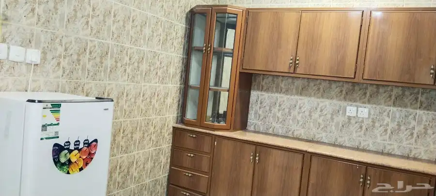 للإيجار شقق عزاب مؤثثة ومرتبة ( حي النهضة ) 3