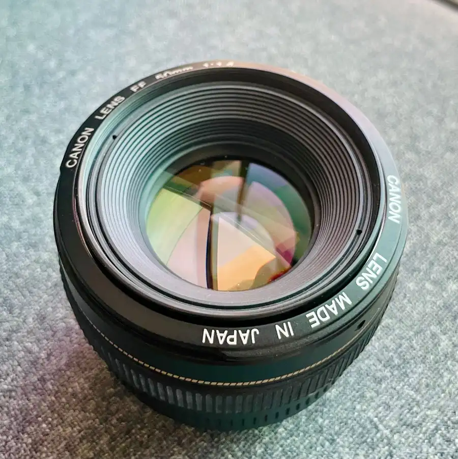 للبيع عدسة كاميرا كانون canon 50mm f1.4 2
