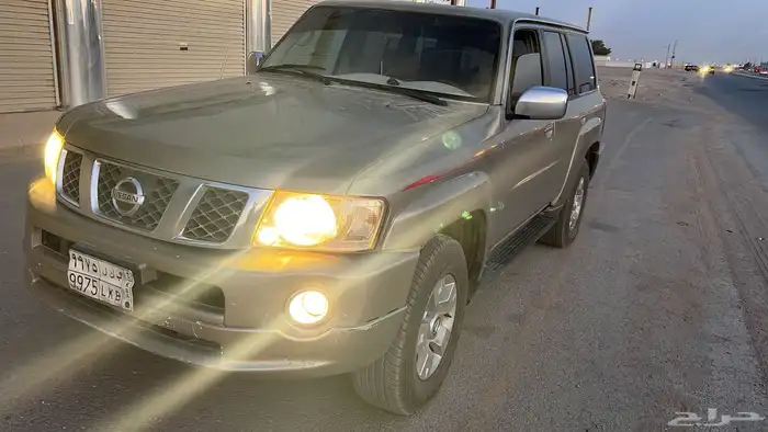نيسان فتك 4800 فل كامل ماعدا الفتحة مقاعد جلد كفرات جديده 13