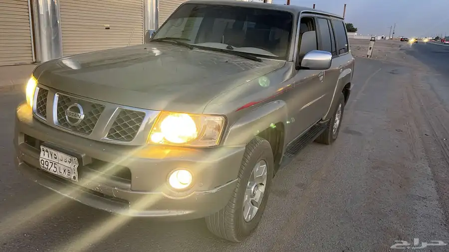 نيسان فتك 4800 فل كامل ماعدا الفتحة مقاعد جلد كفرات جديده 13