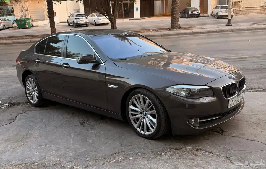 BMW 535I فل كامل - قمة النظافة - موديل 2011 18