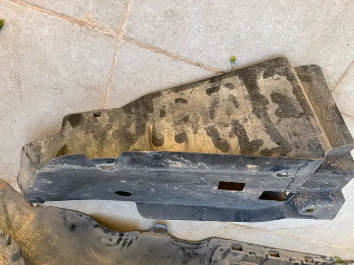 صدام لاندكروز خلفي طويل 2023 12