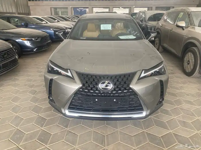 لكزس UX200 استندر خليجي 2023 4