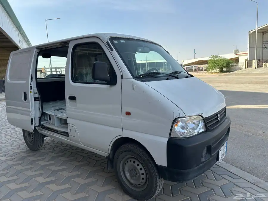 سزوكي ايكو فان 2023 عداد 20 الف 4