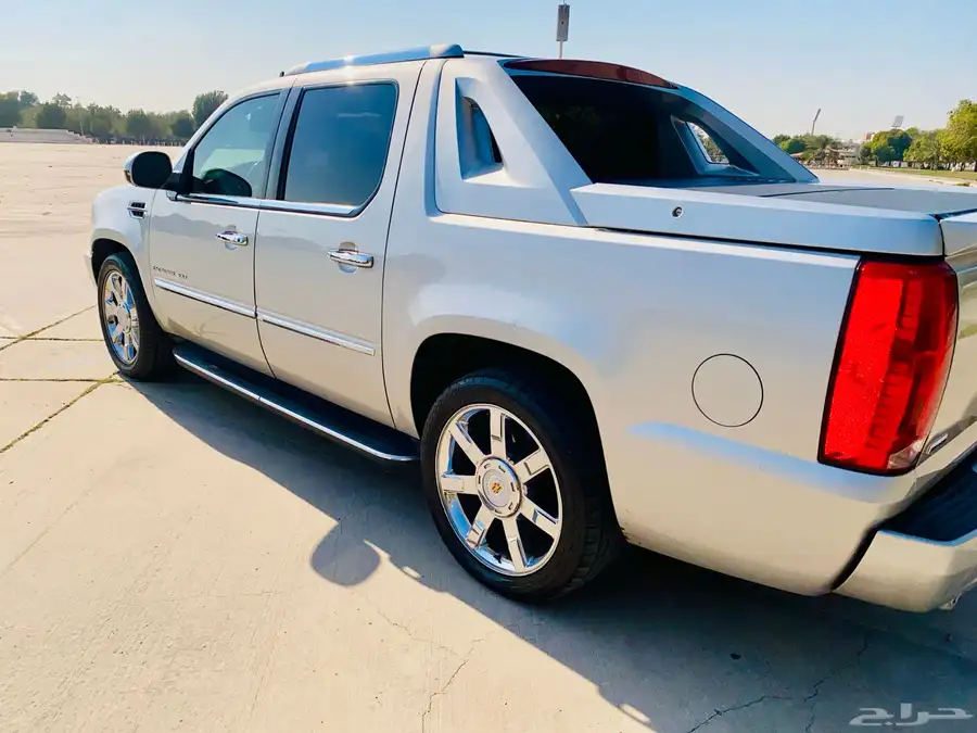 اسكاليد حوض 4x4 موديل 2010 من النوادر الدمام 6