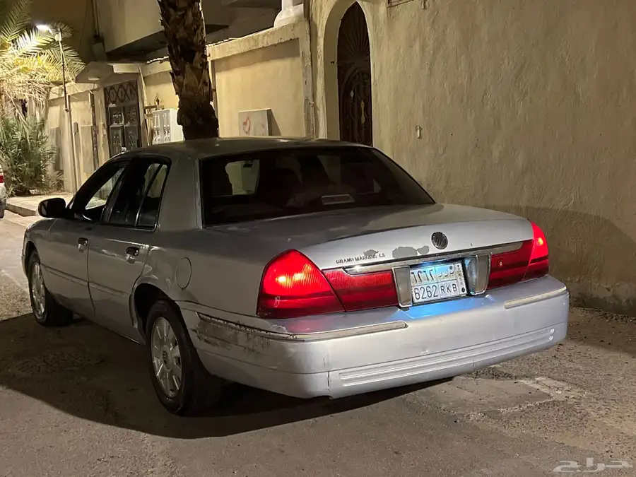 فورد جراند ماركيز 2003 13