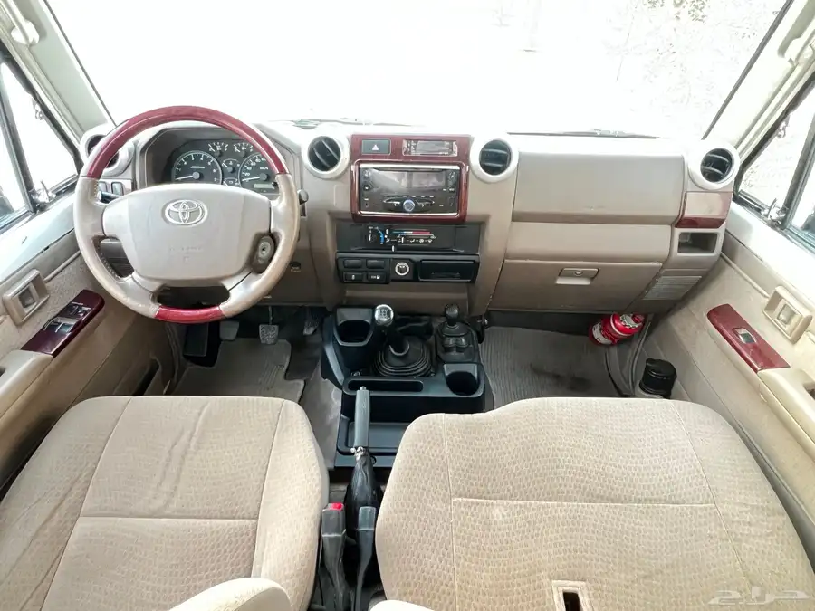 شاص رفرف بدي وكالة اللون ابيض نظيف جدا 11