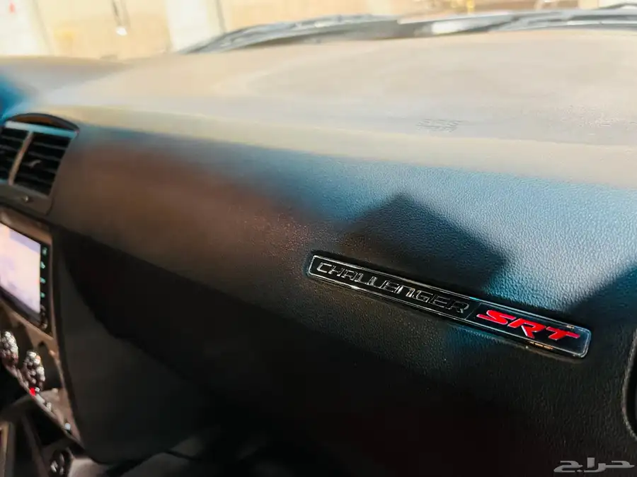 دودج تشالنجر 2013 SRT 6 4 سعودى بحاله ممتازه 9