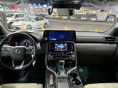 لكزس 2023 BB سعودي 4