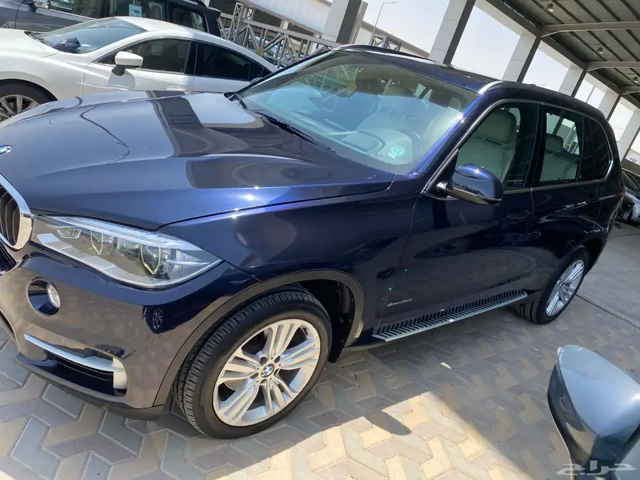بي إم دبليو X5 2015 1