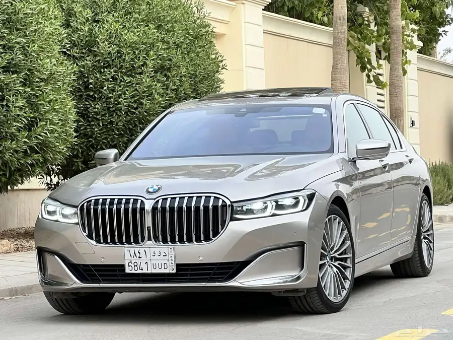 بي ام دبليو 730Li موديل 2022 بحالة الوكاله 3
