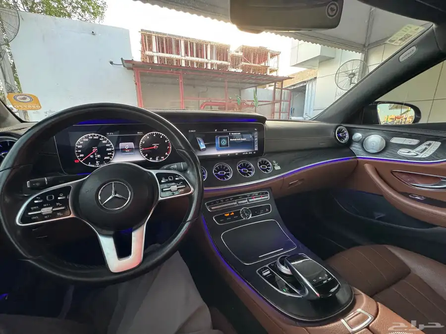 مرسيدس E400 كوبية 7