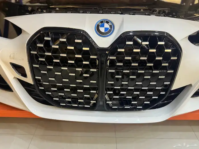 قطع غيار BMW جميع الموديلات الحديثة 8