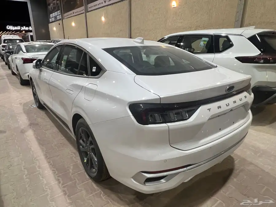 فورد تورس 2025 جميع الالوان والفئات اقساط بنوك 10