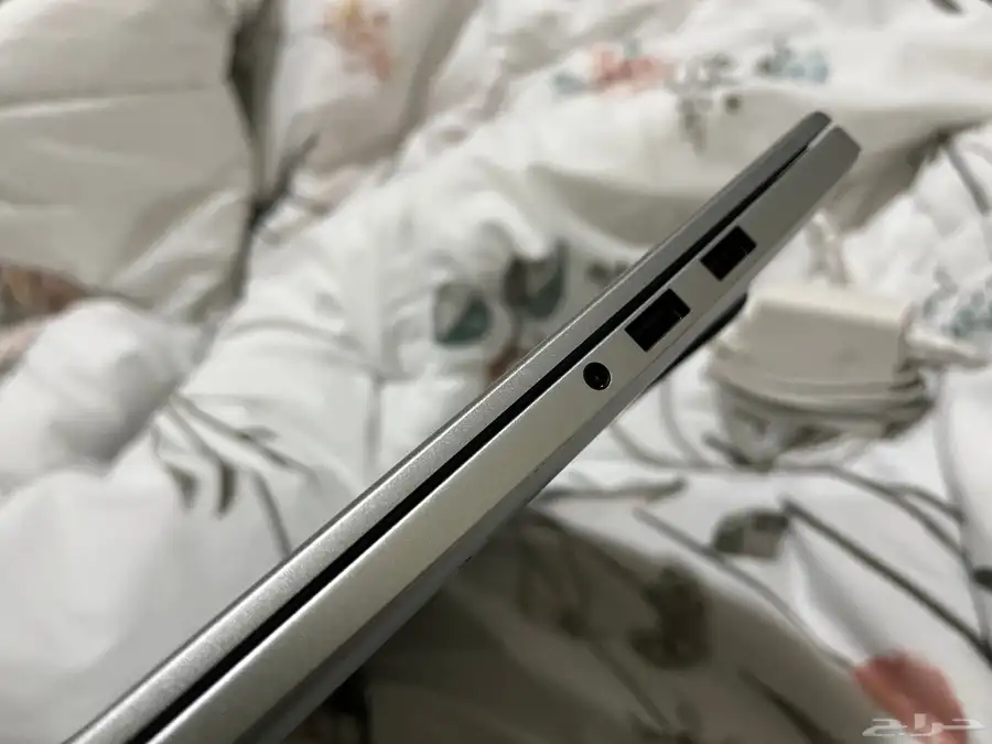 لاب توب ميت بوك دي 15 5