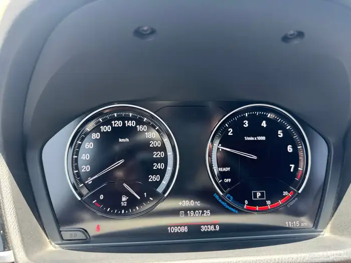 BMW X1 SDrivre 20i سيارة بي ام موديل 2020 8