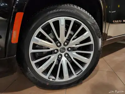 جيب جراند واجونير اصفار 2023 Grand Wagoneer Series III 16