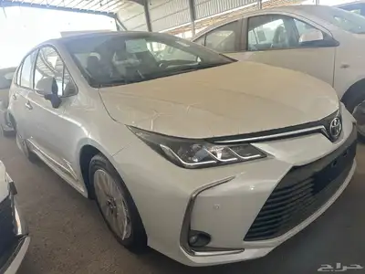 كورولا جنوط مطور XLi 2.0 اللون ابيض موديل 2024 0