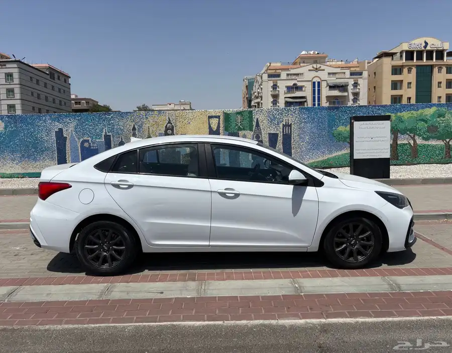شيري اريزو 5 الشكل الجديد 2024(السعر 31 الف) 3