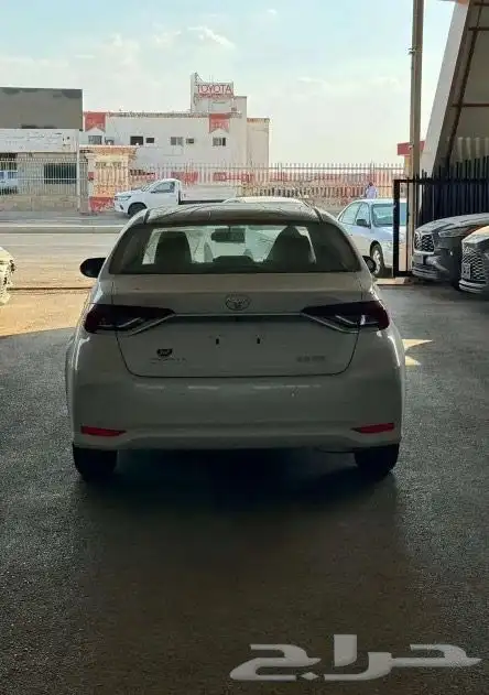 كورلا استاندر مكينه 2.0 عرض اليوم رمادي ابيض فضي كاش وتقسيط 4