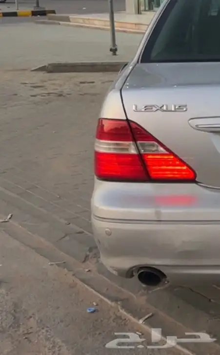 اسطب لكزس LS اصلي شغال يسار Lمن 2004_2006 2