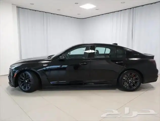 كاديلاك بلاك وينق قير عادي 2024 Cadillac CT5 black wing 2