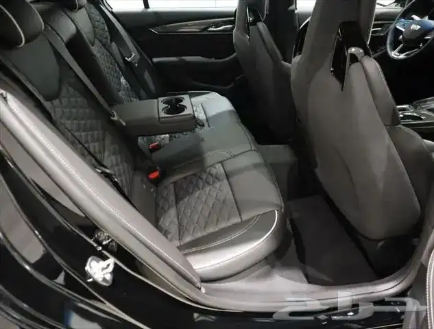 كاديلاك بلاك وينق قير عادي 2024 Cadillac CT5 black wing 7