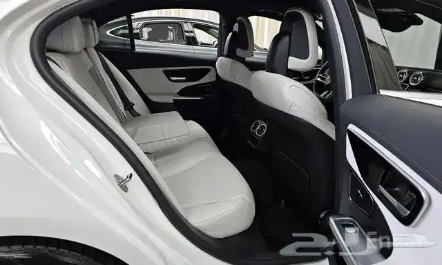 مرسيدس C300 2024 AMG LINE 11