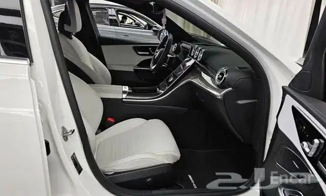 مرسيدس C300 2024 AMG LINE 10