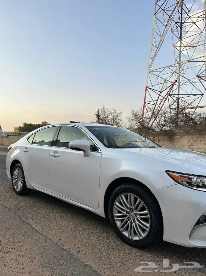 لكزس 350es 2016 1
