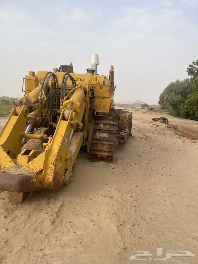 بلدوزر كماتسو حجم d155a 3