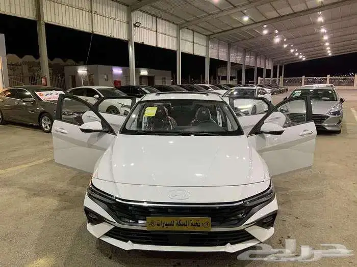 هونداي النترا 2025 بنزين كمفورت 1500Cc مستورد (اصفار). 2