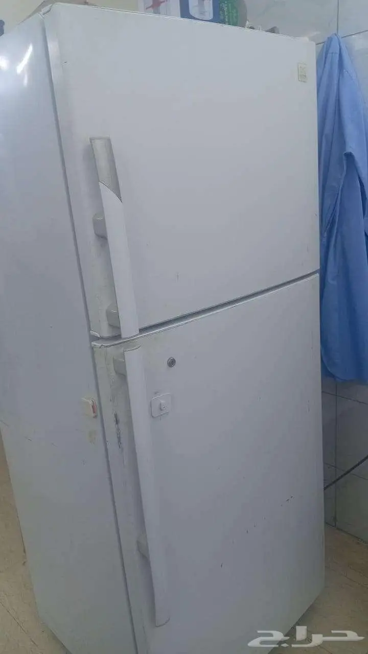 ثلاجة واسطوانة غاز وعجانه مطاعم 0