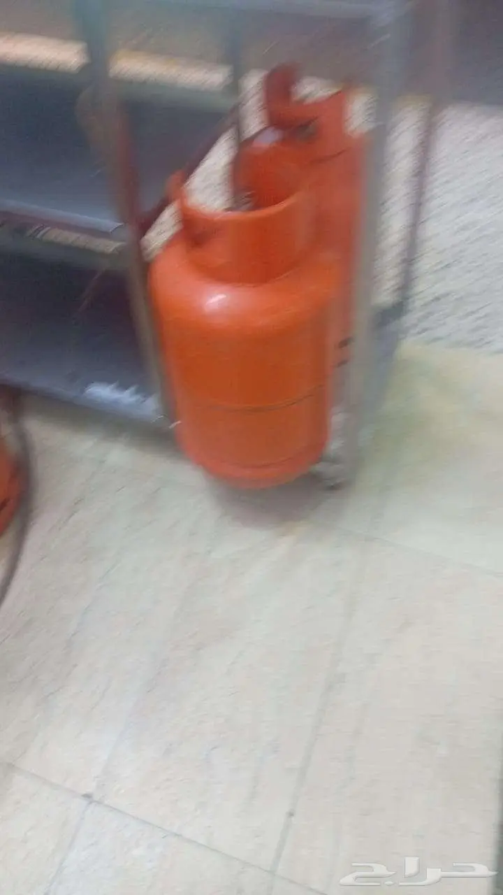 ثلاجة واسطوانة غاز وعجانه مطاعم 6