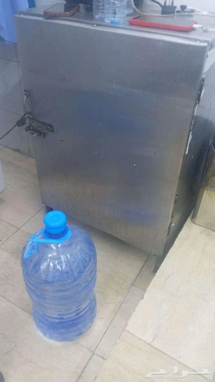 ثلاجة واسطوانة غاز وعجانه مطاعم 5
