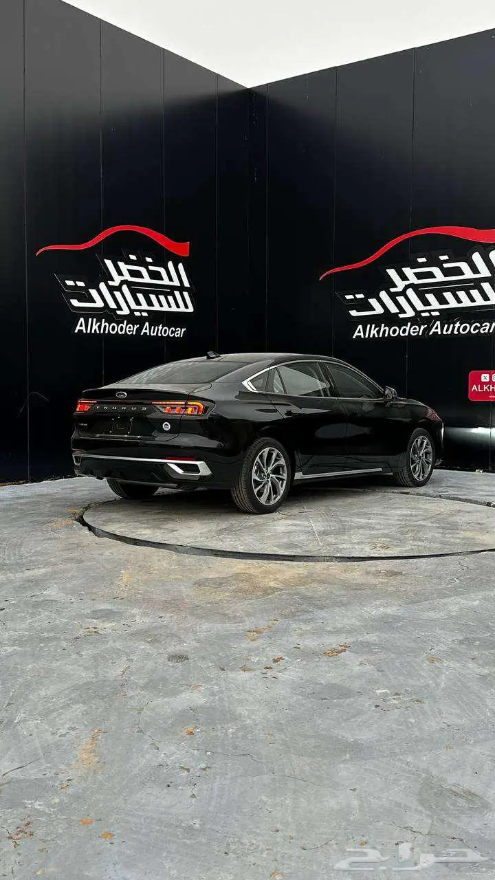 فورد تورس تيتانيوم فل كامل بنزين 2025 سعودى 11