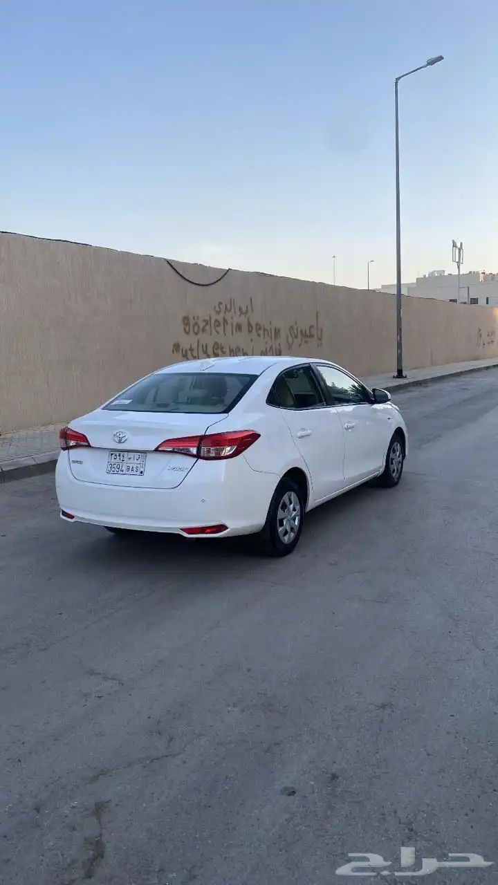 تايوتا يارس 2021 4