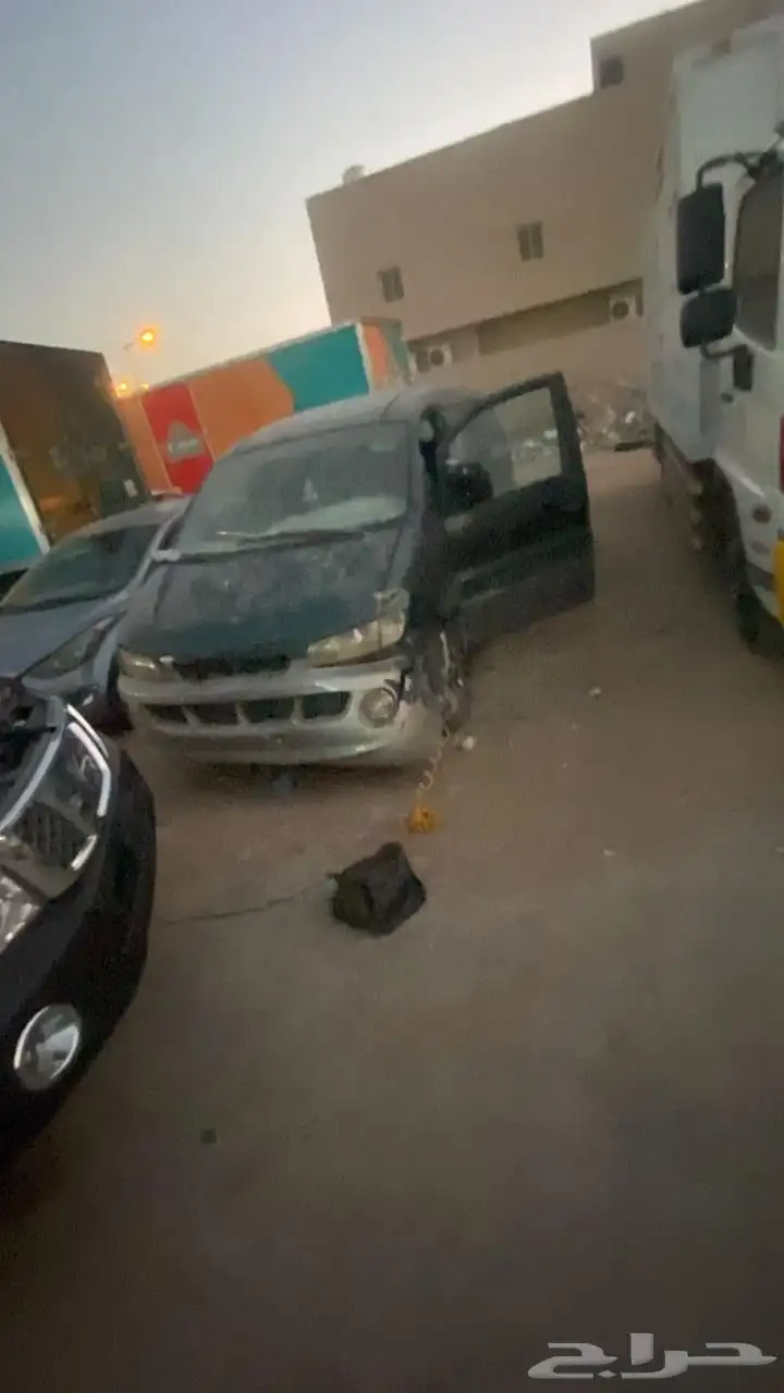 باص هواندي اتش ون للبيع تشليح صارحه لي سنين م شغلته 2