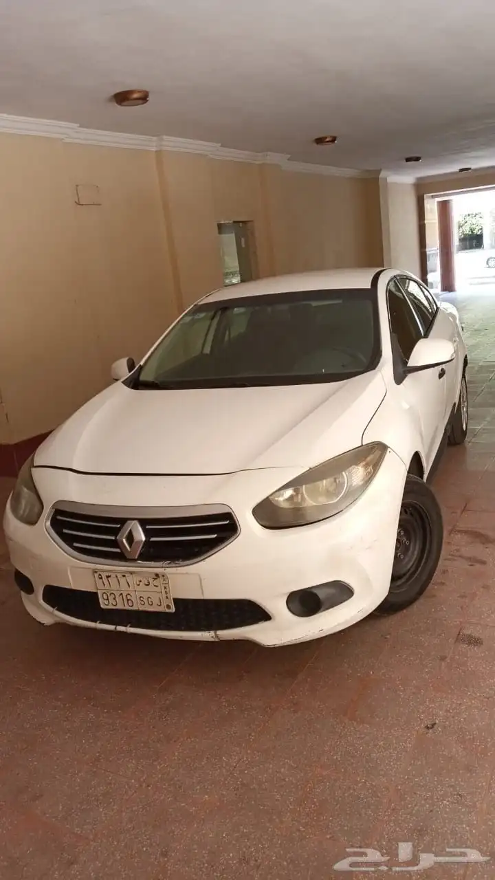 سيارة رينو فلوينس 1