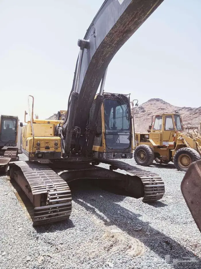 بوكلين فولفو موديل 2007 الحالة الفنية - ممتاز جدا 4