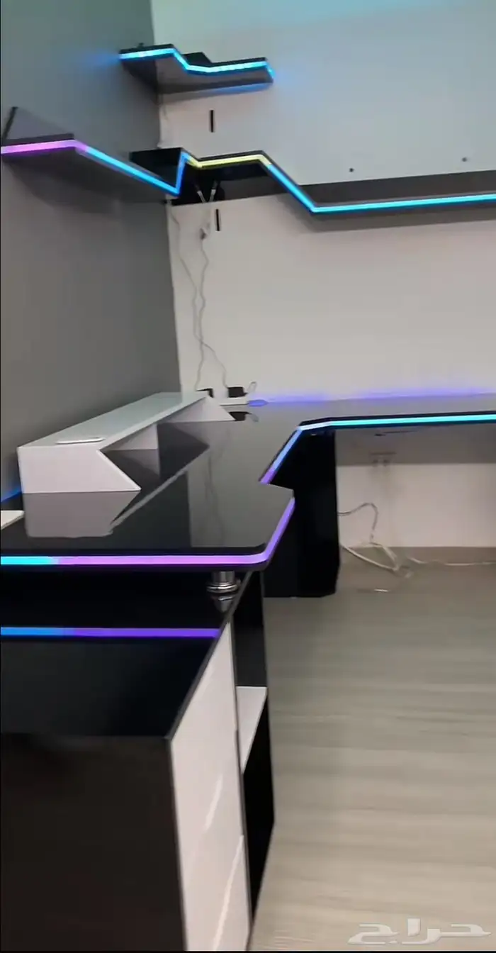 طاولات قيم 5