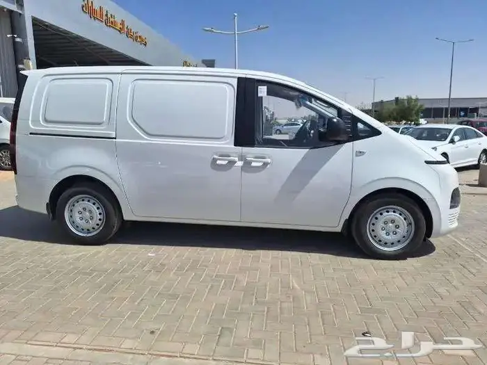 هيونداي ستاريا بضاعة ديزل قير أتوماتيك 2025 0