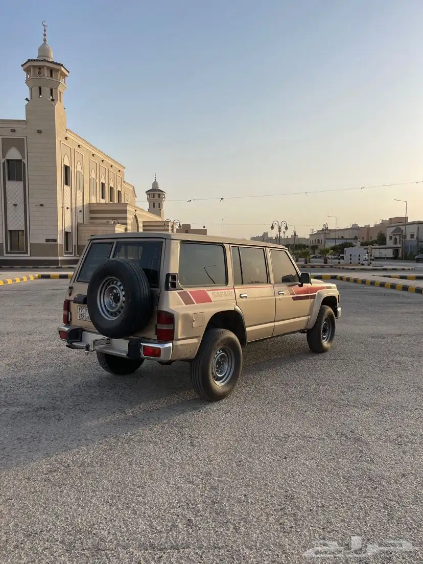 باترول سفاري صالون مكينة لكزز 2